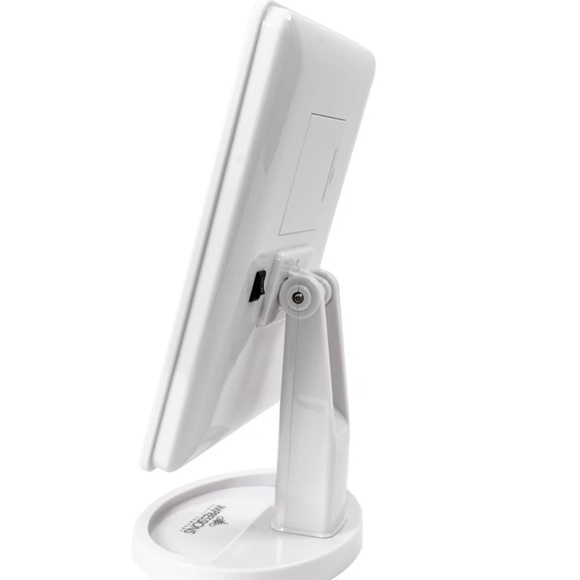 Impressions Vanity LED MAKEUP MIRROR. - Picture 2 of 2